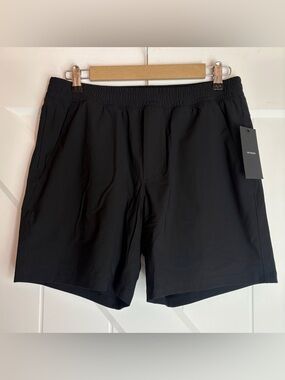 Ten Thousand Train Light Shorts Black 7” Lined M NWT